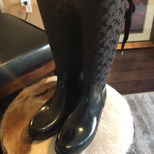 Gorgeous Black Signature Coach Rain Boots